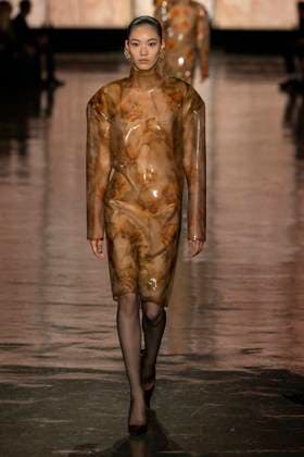 SAINT LAURENT Autumn-Winter 2025 runway during Paris Fashion Week on March 2025 - Paris, France 11 03 2025 SAINT LAURENT Autumn-Winter 2025 runway during Paris Fashion Week on March 2025 - Paris, France 11 03 2025, Credit:Ik Aldama Avalon Frankreich, Paris  Copyright: xIkxAldamax xAvalonx 0974818534
