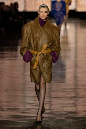 SAINT LAURENT Autumn-Winter 2025 runway during Paris Fashion Week on March 2025 - Paris, France 11 03 2025 SAINT LAURENT Autumn-Winter 2025 runway during Paris Fashion Week on March 2025 - Paris, France 11 03 2025, Credit:Ik Aldama Avalon Frankreich, Paris  Copyright: xIkxAldamax xAvalonx 0974818550