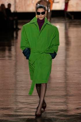 SAINT LAURENT Autumn-Winter 2025 runway during Paris Fashion Week on March 2025 - Paris, France 11 03 2025 SAINT LAURENT Autumn-Winter 2025 runway during Paris Fashion Week on March 2025 - Paris, France 11 03 2025, Credit:Ik Aldama Avalon Frankreich, Paris  Copyright: xIkxAldamax xAvalonx 0974819505