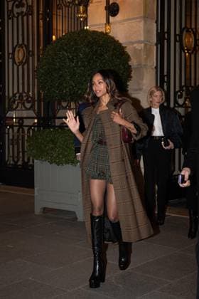 PFW - Zoe Saldana Outside The Ritz Zoe Saldana leaving the Ritz on her way to the Yves Saint Laurent show in Paris on March 11, 2025. Photo by Florian Poitout ABACAPRESS.COM Paris France  Copyright: xPoitoutxFlorian ABACAx