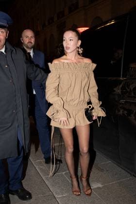 PFW - Kate And Lila Moss Head To Saint Laurent Lila Grace Moss and Kate Moss leaving the Ritz on their way to the Yves Saint Laurent show in Paris on March 11, 2025, as part of the Paris Fashion Show. Photo by Florian Poitout ABACAPRESS.COM PAris France  Copyright: xPoitoutxFlorian ABACAx