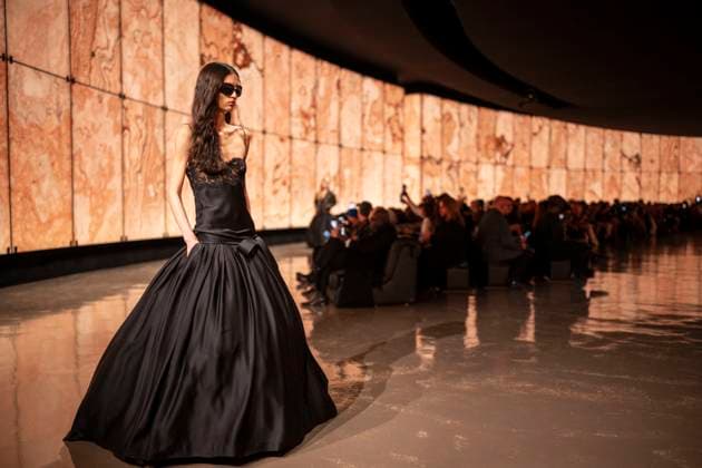 PFW - Saint Laurent Runway Models present creations by Saint Laurent for the Womenswear Ready-to-wear Fall-Winter 2025 2026 collection as part of the Paris Fashion Week, in Paris on March 11, 2025.Photo by Eliot Blondet ABACAPRESS.COM Paris France  Copyright: xBlondetxEliot ABACAx