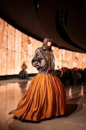 PFW - Saint Laurent Runway Models present creations by Saint Laurent for the Womenswear Ready-to-wear Fall-Winter 2025 2026 collection as part of the Paris Fashion Week, in Paris on March 11, 2025.Photo by Eliot Blondet ABACAPRESS.COM Paris France  Copyright: xBlondetxEliot ABACAx
