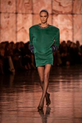 PFW - Saint Laurent Runway Models present creations by Saint Laurent for the Womenswear Ready-to-wear Fall-Winter 2025 2026 collection as part of the Paris Fashion Week, in Paris on March 11, 2025.Photo by Eliot Blondet ABACAPRESS.COM Paris France  Copyright: xBlondetxEliot ABACAx