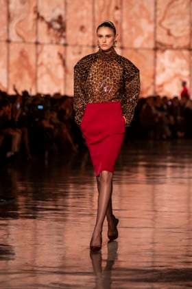 PFW - Saint Laurent Runway Models present creations by Saint Laurent for the Womenswear Ready-to-wear Fall-Winter 2025 2026 collection as part of the Paris Fashion Week, in Paris on March 11, 2025.Photo by Eliot Blondet ABACAPRESS.COM Paris France  Copyright: xBlondetxEliot ABACAx