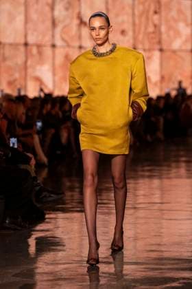 PFW - Saint Laurent Runway Models present creations by Saint Laurent for the Womenswear Ready-to-wear Fall-Winter 2025 2026 collection as part of the Paris Fashion Week, in Paris on March 11, 2025.Photo by Eliot Blondet ABACAPRESS.COM Paris France  Copyright: xBlondetxEliot ABACAx