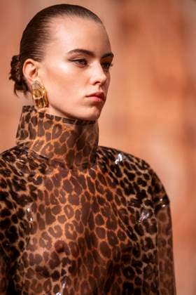 PFW - Saint Laurent Runway Models present creations by Saint Laurent for the Womenswear Ready-to-wear Fall-Winter 2025 2026 collection as part of the Paris Fashion Week, in Paris on March 11, 2025.Photo by Eliot Blondet ABACAPRESS.COM Paris France  Copyright: xBlondetxEliot ABACAx