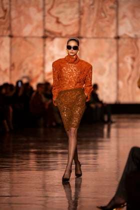 PFW - Saint Laurent Runway Models present creations by Saint Laurent for the Womenswear Ready-to-wear Fall-Winter 2025 2026 collection as part of the Paris Fashion Week, in Paris on March 11, 2025.Photo by Eliot Blondet ABACAPRESS.COM Paris France  Copyright: xBlondetxEliot ABACAx