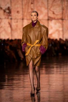 PFW - Saint Laurent Runway Models present creations by Saint Laurent for the Womenswear Ready-to-wear Fall-Winter 2025 2026 collection as part of the Paris Fashion Week, in Paris on March 11, 2025.Photo by Eliot Blondet ABACAPRESS.COM Paris France  Copyright: xBlondetxEliot ABACAx