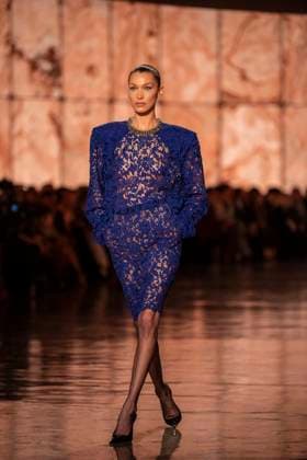 PFW - Saint Laurent Runway Models present creations by Saint Laurent for the Womenswear Ready-to-wear Fall-Winter 2025 2026 collection as part of the Paris Fashion Week, in Paris on March 11, 2025.Photo by Eliot Blondet ABACAPRESS.COM Paris France  Copyright: xBlondetxEliot ABACAx