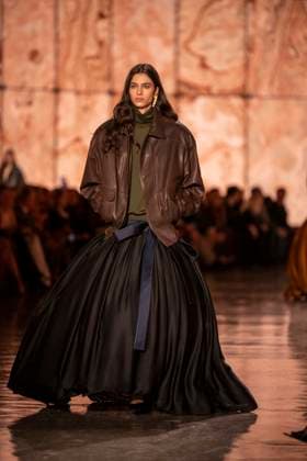 PFW - Saint Laurent Runway Models present creations by Saint Laurent for the Womenswear Ready-to-wear Fall-Winter 2025 2026 collection as part of the Paris Fashion Week, in Paris on March 11, 2025.Photo by Eliot Blondet ABACAPRESS.COM Paris France  Copyright: xBlondetxEliot ABACAx