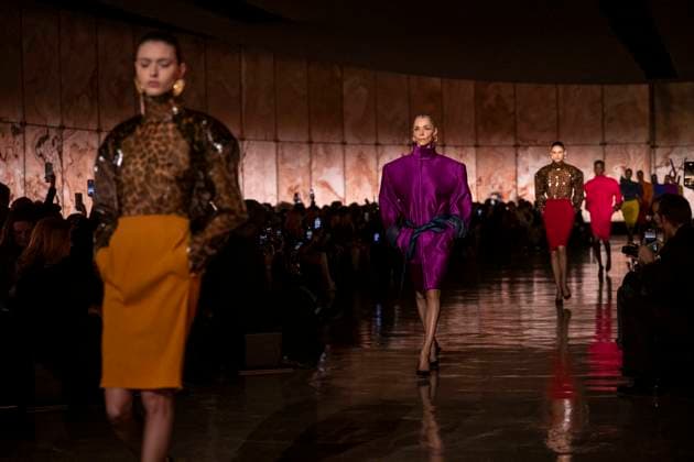 PFW - Saint Laurent Runway Models present creations by Saint Laurent for the Womenswear Ready-to-wear Fall-Winter 2025 2026 collection as part of the Paris Fashion Week, in Paris on March 11, 2025.Photo by Eliot Blondet ABACAPRESS.COM Paris France  Copyright: xBlondetxEliot ABACAx