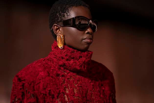PFW - Saint Laurent Runway Models present creations by Saint Laurent for the Womenswear Ready-to-wear Fall-Winter 2025 2026 collection as part of the Paris Fashion Week, in Paris on March 11, 2025.Photo by Eliot Blondet ABACAPRESS.COM Paris France  Copyright: xBlondetxEliot ABACAx