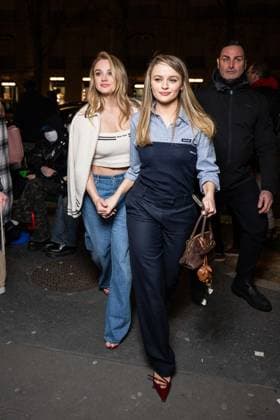 Celebrities arrive at Miu Mius after party at the Gigi club in Paris during Fashion Week PFW Hunter and Joey King at Miu Mius after party at the Gigi club in Paris during Fashion Week PFW on 11 March 2025 Perusseau Da Silva Bestimage Miu Mius after party at the Gigi club in Paris during Fashion Week PFW on 11 March 2025 Paris France  Copyright: xTizianoxDaxSilvax-xPierrexPerusseaux xBestimagexTizianoxDaxSilvax-xPierrexPerusseaux xBestimagex