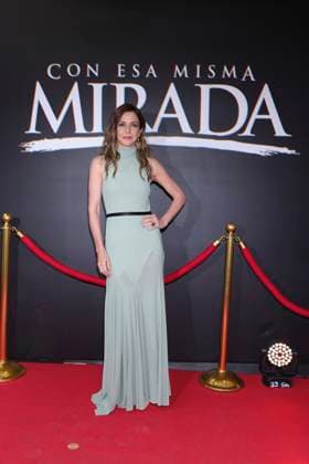 Con Esa Misma Mirada Tv Series Photocall Iliana Fox poses during a Photocall for the presentation of the Vix Original Series Con Esa Misma Mirada . on March 11, 2025 in Mexico City, Mexico. (Photo by Yamak Perea Eyepix Group) Copyright: xYamakxPerea xEyepixxGroupx YP_11032025_146513