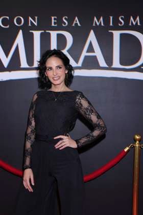 Con Esa Misma Mirada Tv Series Photocall Ximena Herrera poses during a Photocall for the presentation of the Vix Original Series Con Esa Misma Mirada . on March 11, 2025 in Mexico City, Mexico. (Photo by Yamak Perea Eyepix Group) Copyright: xYamakxPerea xEyepixxGroupx YP_11032025_146560