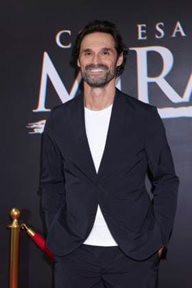 Con Esa Misma Mirada Tv Series Photocall Ivan Sanchez poses during a Photocall for the presentation of the Vix Original Series Con Esa Misma Mirada . on March 11, 2025 in Mexico City, Mexico. (Photo by Yamak Perea Eyepix Group) Copyright: xYamakxPerea xEyepixxGroupx YP_11032025_146585