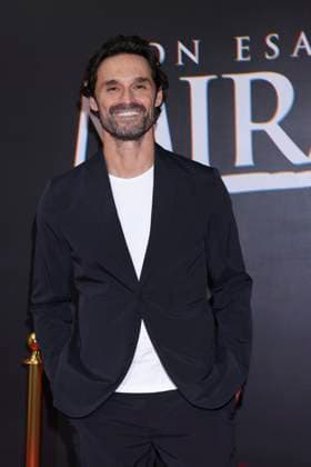 Con Esa Misma Mirada Tv Series Photocall Ivan Sanchez poses during a Photocall for the presentation of the Vix Original Series Con Esa Misma Mirada . on March 11, 2025 in Mexico City, Mexico. (Photo by Yamak Perea Eyepix Group) Copyright: xYamakxPerea xEyepixxGroupx YP_11032025_146586