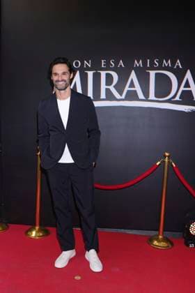 Con Esa Misma Mirada Tv Series Photocall Ivan Sanchez poses during a Photocall for the presentation of the Vix Original Series Con Esa Misma Mirada . on March 11, 2025 in Mexico City, Mexico. (Photo by Yamak Perea Eyepix Group) Copyright: xYamakxPerea xEyepixxGroupx YP_11032025_146588