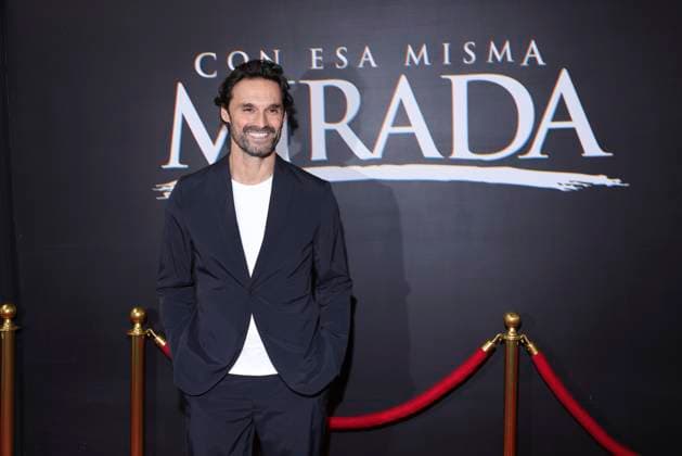 Con Esa Misma Mirada Tv Series Photocall Ivan Sanchez poses during a Photocall for the presentation of the Vix Original Series Con Esa Misma Mirada . on March 11, 2025 in Mexico City, Mexico. (Photo by Yamak Perea Eyepix Group) Copyright: xYamakxPerea xEyepixxGroupx YP_11032025_146591