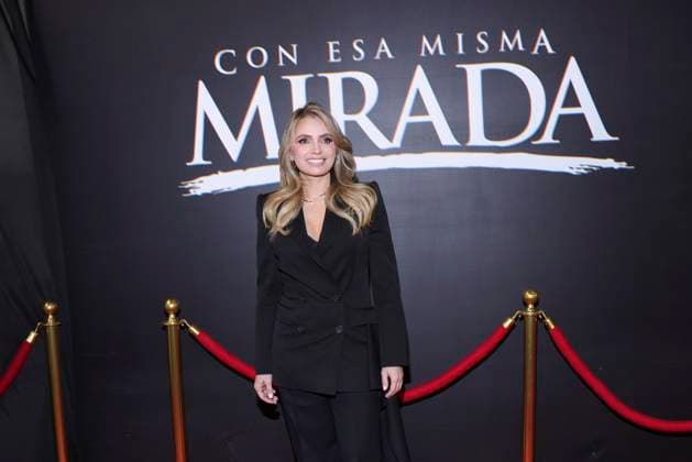 Con Esa Misma Mirada Tv Series Photocall Angelica Rivera poses during a Photocall for the presentation of the Vix Original Series Con Esa Misma Mirada . on March 11, 2025 in Mexico City, Mexico. (Photo by Yamak Perea Eyepix Group) Copyright: xYamakxPerea xEyepixxGroupx YP_11032025_146609