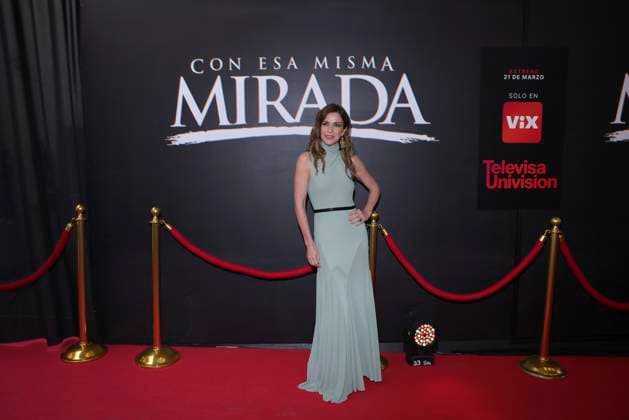 March 11, 2025, Mexico City, Ciudad de Mexico, Mexico: Iliana Fox poses during a Photocall for the presentation of the Vix Original Series Con Esa Misma Mirada . on March 11, 2025 in Mexico City, Mexico. Mexico City Mexico - ZUMAe321 20250311_zea_e321_043 Copyright: xYamakxPereax