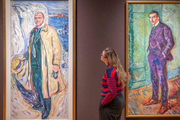 Edvard Munch Portraits, exhibition at the National Portrait Gallery in London, UK, on 12th March,2025 National Portrait Gallery, London, UK. 12th March, 2025. Preview of Edvard Munch Portraits exhibition, the first exhibition in the UK to focus exclusively on Munch as a portraitist, including works from the 1880s - 1920s never before seen in the UK. Exhibits include: (right) Edvard Munch, 1909. Jappe Nilssen. Munchmuseet., Credit:MALCOLM PARK Avalon  Copyright: xMALCOLMxPARKx xAvalonx 0974936995