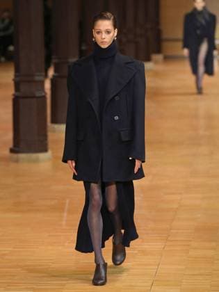 PFW - Veronique Leroy Runway A model walks the runway during the Veronique Leroy Womenswear Fall Winter 2025-2026 show as part of Paris Fashion Week at Le Réfectoire des Cordeliers on March 11, 2025 in Paris, France. Photo by Alain-Gil Gonzalez ABACAPRESS.COM Paris France  Copyright: xGonzalezxAlain-Gil ABACAx