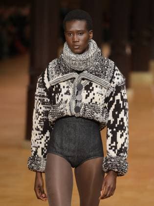 PFW - Veronique Leroy Runway A model walks the runway during the Veronique Leroy Womenswear Fall Winter 2025-2026 show as part of Paris Fashion Week at Le Réfectoire des Cordeliers on March 11, 2025 in Paris, France. Photo by Alain-Gil Gonzalez ABACAPRESS.COM Paris France  Copyright: xGonzalezxAlain-Gil ABACAx