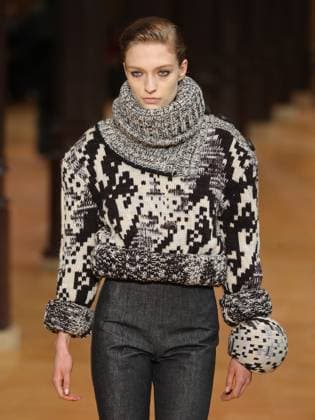 PFW - Veronique Leroy Runway A model walks the runway during the Veronique Leroy Womenswear Fall Winter 2025-2026 show as part of Paris Fashion Week at Le Réfectoire des Cordeliers on March 11, 2025 in Paris, France. Photo by Alain-Gil Gonzalez ABACAPRESS.COM Paris France  Copyright: xGonzalezxAlain-Gil ABACAx