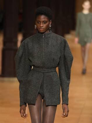 PFW - Veronique Leroy Runway A model walks the runway during the Veronique Leroy Womenswear Fall Winter 2025-2026 show as part of Paris Fashion Week at Le Réfectoire des Cordeliers on March 11, 2025 in Paris, France. Photo by Alain-Gil Gonzalez ABACAPRESS.COM Paris France  Copyright: xGonzalezxAlain-Gil ABACAx