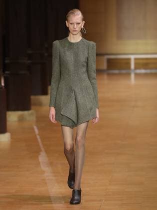 PFW - Veronique Leroy Runway A model walks the runway during the Veronique Leroy Womenswear Fall Winter 2025-2026 show as part of Paris Fashion Week at Le Réfectoire des Cordeliers on March 11, 2025 in Paris, France. Photo by Alain-Gil Gonzalez ABACAPRESS.COM Paris France  Copyright: xGonzalezxAlain-Gil ABACAx