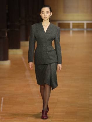 PFW - Veronique Leroy Runway A model walks the runway during the Veronique Leroy Womenswear Fall Winter 2025-2026 show as part of Paris Fashion Week at Le Réfectoire des Cordeliers on March 11, 2025 in Paris, France. Photo by Alain-Gil Gonzalez ABACAPRESS.COM Paris France  Copyright: xGonzalezxAlain-Gil ABACAx