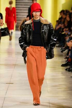 Défilé Miu Miu Collection Prêt à Porter Automne Hiver 2025 2026 lors de la Fashion Week de Paris PFW Défilé Miu Miu Collection Prêt à Porter Automne Hiver 2025 2026 lors de la Fashion Week de Paris, le 11 mars 2025 Miu Miu Fashion Show Ready to Wear Collection Fall Winter 2025 2026 at Paris Fashion Week, on March 11th, 2025 Paris France  Copyright: xAgencex xBestimagexAgencex xBestimagex