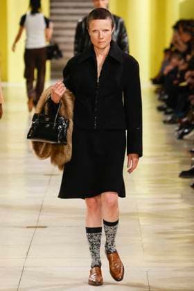 Défilé Miu Miu Collection Prêt à Porter Automne Hiver 2025 2026 lors de la Fashion Week de Paris PFW Défilé Miu Miu Collection Prêt à Porter Automne Hiver 2025 2026 lors de la Fashion Week de Paris, le 11 mars 2025 Miu Miu Fashion Show Ready to Wear Collection Fall Winter 2025 2026 at Paris Fashion Week, on March 11th, 2025 Paris France  Copyright: xAgencex xBestimagexAgencex xBestimagex