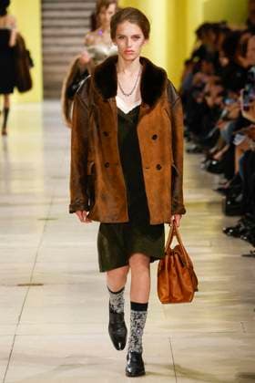 Défilé Miu Miu Collection Prêt à Porter Automne Hiver 2025 2026 lors de la Fashion Week de Paris PFW Défilé Miu Miu Collection Prêt à Porter Automne Hiver 2025 2026 lors de la Fashion Week de Paris, le 11 mars 2025 Miu Miu Fashion Show Ready to Wear Collection Fall Winter 2025 2026 at Paris Fashion Week, on March 11th, 2025 Paris France  Copyright: xAgencex xBestimagexAgencex xBestimagex