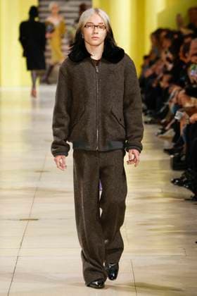 Défilé Miu Miu Collection Prêt à Porter Automne Hiver 2025 2026 lors de la Fashion Week de Paris PFW Défilé Miu Miu Collection Prêt à Porter Automne Hiver 2025 2026 lors de la Fashion Week de Paris, le 11 mars 2025 Miu Miu Fashion Show Ready to Wear Collection Fall Winter 2025 2026 at Paris Fashion Week, on March 11th, 2025 Paris France  Copyright: xAgencex xBestimagexAgencex xBestimagex