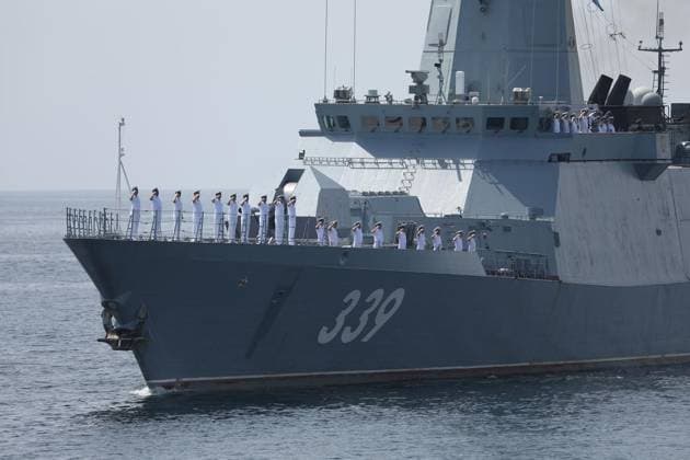 Golf von Oman, Gemeinsames Marinemanöver von Iran, Russland und China March 12, 2025, Gulf Of Oman, Indian Ocean, Iran: Navy ships engage in military exercises during joint drills conducted by Iran, Russia, and China in the Gulf of Oman. The three countries will be participating in a three-day naval exercise in the Gulf of Oman and the Indian Ocean. This week, the navies of Iran, Russia, and China are conducting military drills off the coast of Iran to enhance their cooperation. Gulf Of Oman Iran - ZUMAi98_ 20250312_zih_i98_107 Copyright: xIranianxArmyxOfficex
