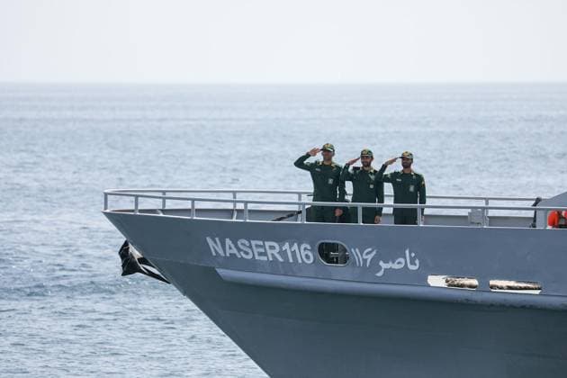 Golf von Oman, Gemeinsames Marinemanöver von Iran, Russland und China March 12, 2025, Gulf Of Oman, Indian Ocean, Iran: Navy ships engage in military exercises during joint drills conducted by Iran, Russia, and China in the Gulf of Oman. The three countries will be participating in a three-day naval exercise in the Gulf of Oman and the Indian Ocean. This week, the navies of Iran, Russia, and China are conducting military drills off the coast of Iran to enhance their cooperation. Gulf Of Oman Iran - ZUMAi98_ 20250312_zih_i98_116 Copyright: xIranianxArmyxOfficex