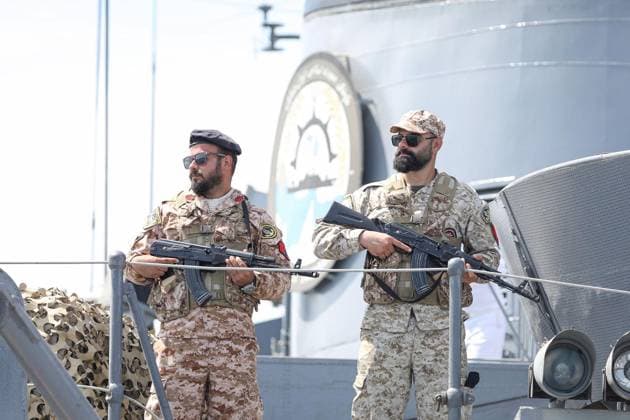 Golf von Oman, Gemeinsames Marinemanöver von Iran, Russland und China March 12, 2025, Gulf Of Oman, Indian Ocean, Iran: Soldiers are carrying out operations during joint military exercises conducted by Iran, Russia, and China in the Gulf of Oman. The three countries will participate in a three-day naval drill in the Gulf of Oman and the Indian Ocean. This week, the navies of Iran, Russia, and China are conducting military exercises off the coast of Iran to enhance their cooperation. Gulf Of Oman Iran - ZUMAi98_ 20250312_zih_i98_117 Copyright: xIranianxArmyxOfficex