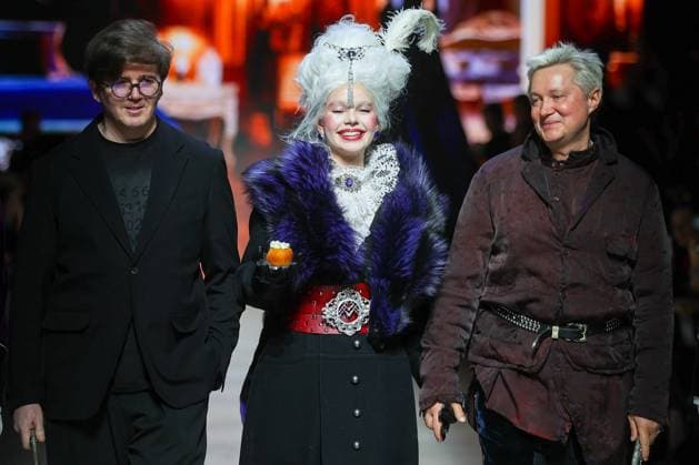 RUSSIA, MOSCOW - MARCH 13, 2025: Rector Alexei Yegorov models one of the creations during a runway show for the Moscow Art and Industry Institute collection as part of the 4th Moscow Fashion Week at the Manege Central Exhibition Hall (Moscow Manege). Yevgeny Messman TASS  79068016