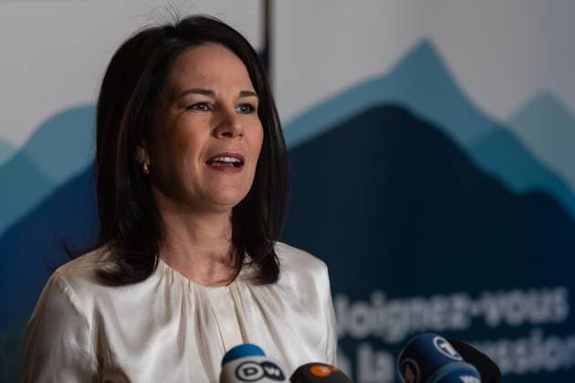 News Bilder des Tages Kanada, Treffen der G7-Außenminister in Charlevoix March 13, 2025, La Malbaie, Pq, Canada: Germany Foreign Minister Annalena Baerbock speaks to the media at the G7 Foreign Ministers meeting in La Malbaie, Que. on Thursday, March 13, 2025. La Malbaie Canada  - ZUMAc35_ 20250313_zaf_c35_004 Copyright: xFrancisxVachonx