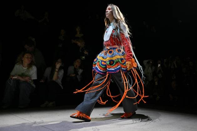 Russia Moscow Fashion Week 8878240 13.03.2025 A model presents a creation by the brand VEREJA during the 4th Moscow Fashion Week at the Manege Central Exhibition Hall in Moscow, Russia. Ekaterina Chesnokova Sputnik Moscow Russia  Copyright: xEkaterinaxChesnokovax