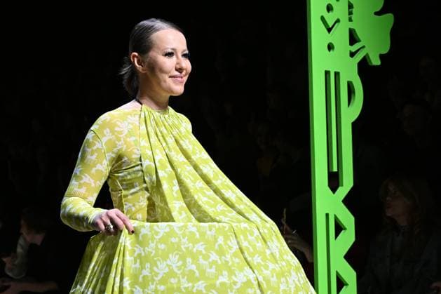 Russia Moscow Fashion Week 8878249 13.03.2025 TV anchor and journalist Ksenia Sobchak appears on the catwalk during the presentation of creations by the brand VEREJA during the 4th Moscow Fashion Week at the Manege Central Exhibition Hall in Moscow, Russia. Ekaterina Chesnokova Sputnik Moscow Russia  Copyright: xEkaterinaxChesnokovax