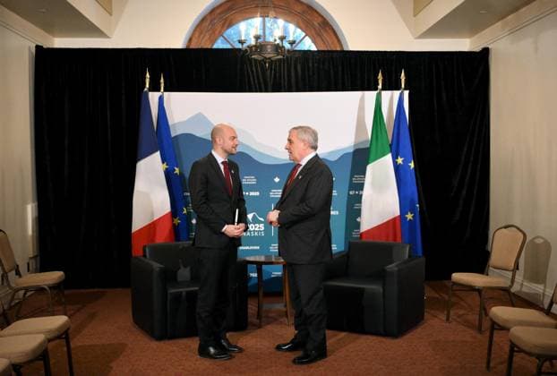 March 13, 2025, X: Italy s Minister of Foreign Affairs Antonio Tajani (R) talks with France s Minister for Europe and Foreign Affairs Jean-NoÃ«l Barrot during a meeting on the sidelines of the G7 foreign ministers meeting in La Malbaie, Quebec, 13 March 2025. ANSA ALESSANDRO DI MEO X  - ZUMAa110 20250313_zaf_a110_071 Copyright: xAlessandroxDixMeox