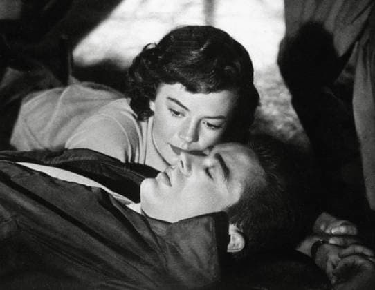 Archivbilder der Woche KW11 James Dean and Natalie Wood, Rebel Without a Cause (1955) Warner Bros. Hollywood CA USA  34580855THA