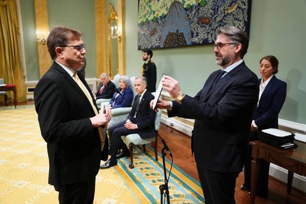 March 14, 2025, Ottawa, On, Canada: Jonathan Wilkinson is sworn in as the Minister of Energy and Natural Resources during a swearing in ceremony at Rideau Hall in Ottawa on Friday, March 14, 2025. Ottawa Canada  - ZUMAc35_ 20250314_zaf_c35_077 Copyright: xSeanxKilpatrickx