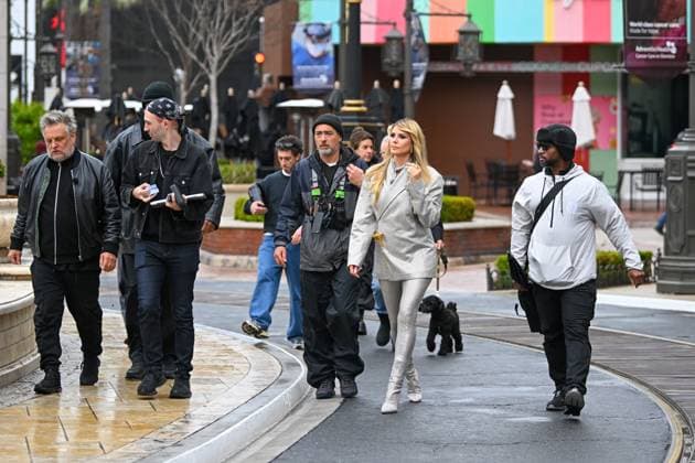 Heidi Klum is seen on the set of Germany s Next Topmodel in Los Angeles Featuring: Heidi Klum Where: Los Angeles, California, United States When: 14 Mar 2025 Credit: BauerGriffin INSTARimages EDITORIAL USE ONLY. NOT FOR USE BY NEWSPAPERS BASED IN THE UK. Copyright: xPGx instar54602959