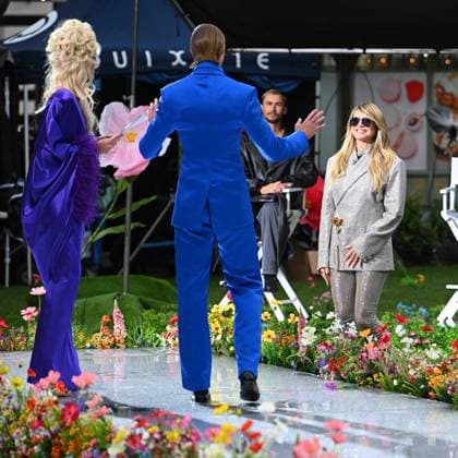 Heidi Klum is seen on the set of Germany s Next Topmodel in Los Angeles Featuring: Heidi Klum Where: Los Angeles, California, United States When: 14 Mar 2025 Credit: BauerGriffin INSTARimages EDITORIAL USE ONLY. NOT FOR USE BY NEWSPAPERS BASED IN THE UK. Copyright: xPGx instar54603002