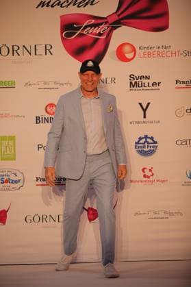 15 03 2025 Neu Isenburg, Hotel Hilton Clothes make the man Benefit Gala Fashion show Celebrities on the catwalk Ex boxer Axel Schulz DFL DFB REGULATIONS PROHIBIT ANY USE OF PHOTOGRAPHS AS IMAGE SEQUENCES AND OR QUASI VIDEO HP
